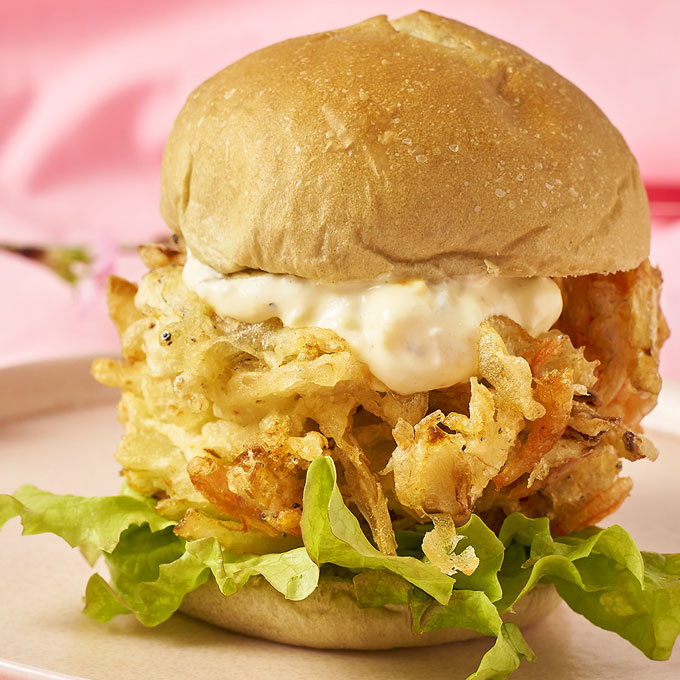 桜えびとしらすのかき揚げバーガー